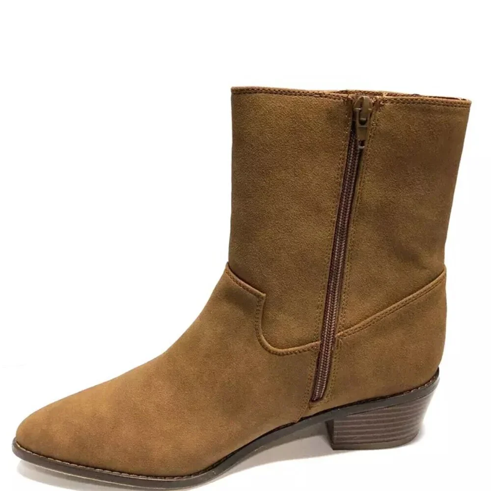 BCBG Girls’ Linda Brown Boot Size 6 M Big Kid